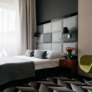 Hotel Apis